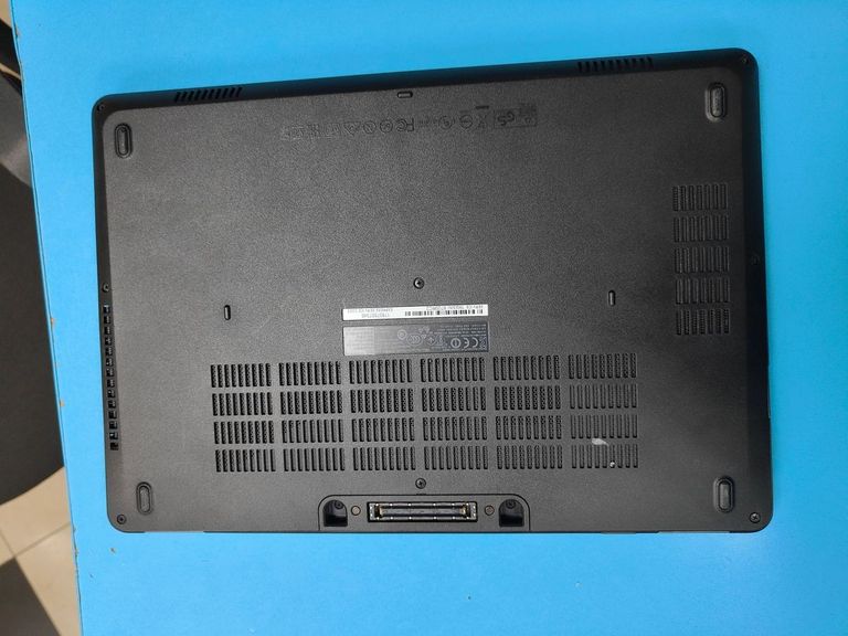 Dell 14/core i7 6600u ddr3/4gb ddr3/hdd 500 gb/ssd *відсутній/radeon r7 m360 Код:01-200571164. Изображение 6