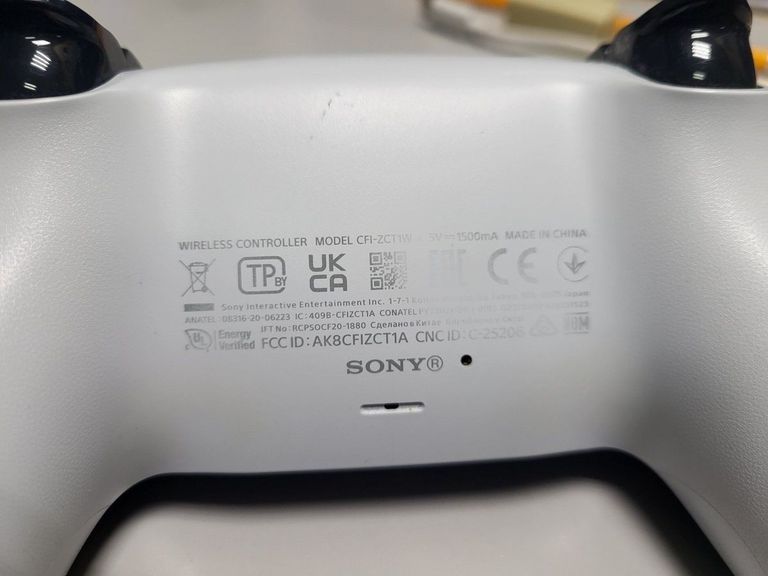 Оголошення Sony DualSense Black Б/У