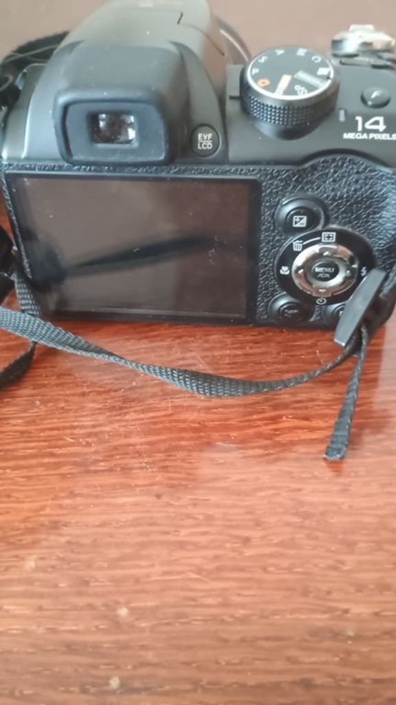 Дешево Fujifilm S4200 з ломбарду