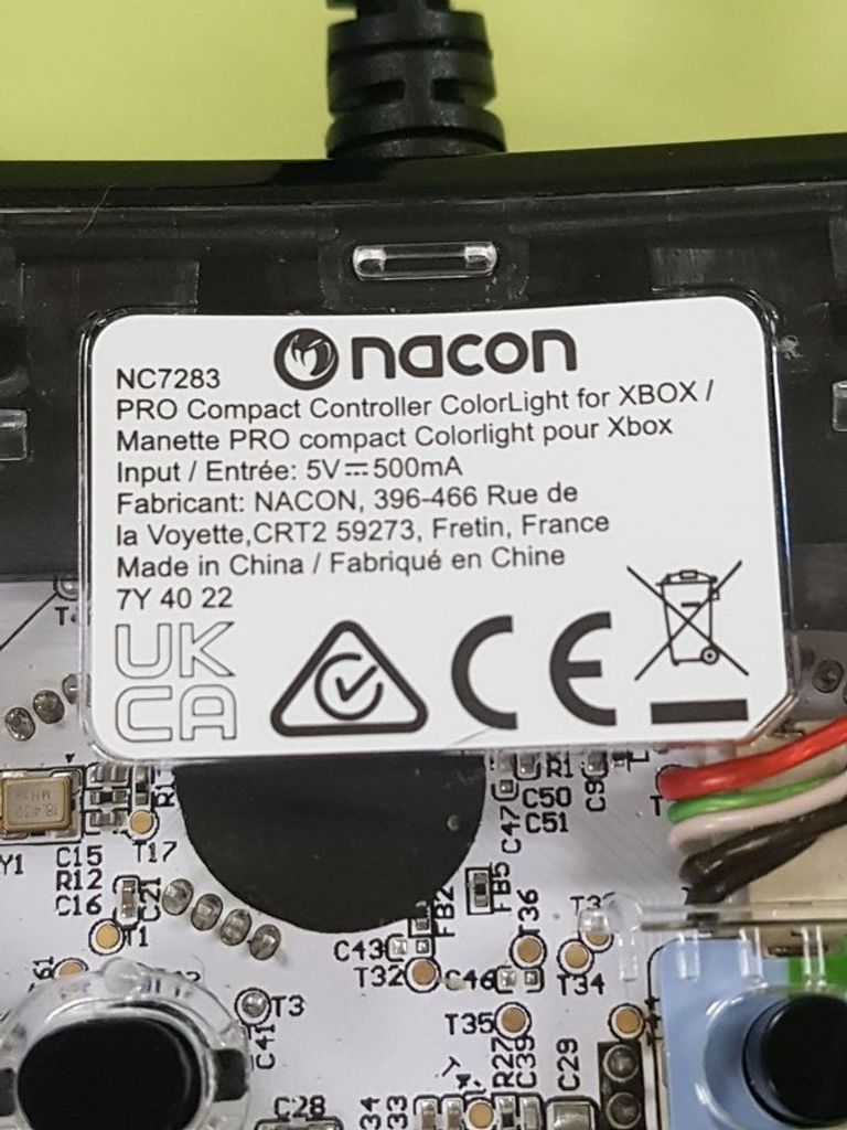 Розпродаж Nacon Compact Controller Transparent Green, продавець Техноскарб