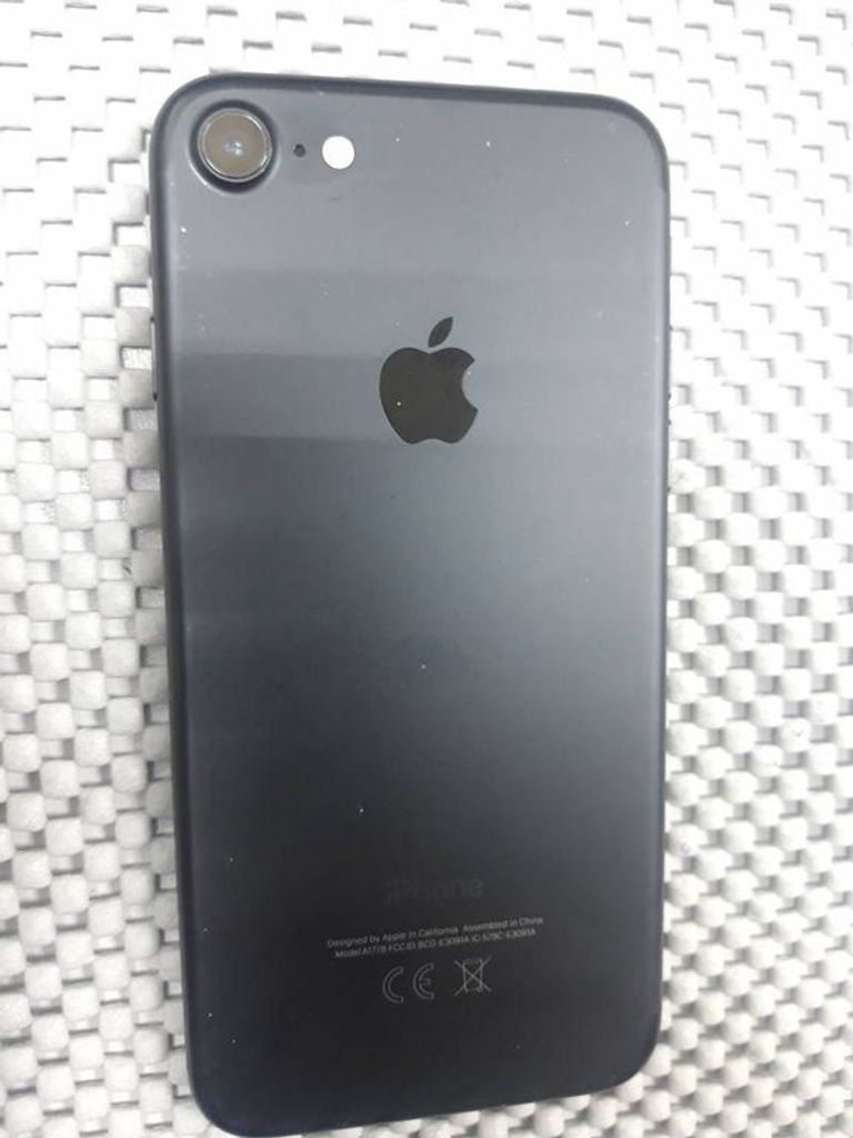 Дешево Apple iphone 7 32gb з ломбарду