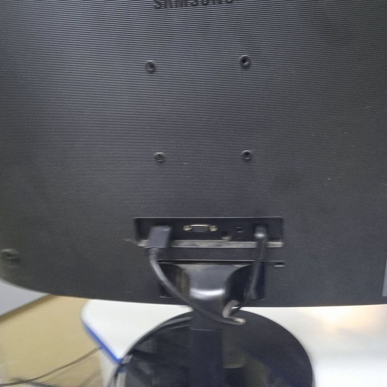 Оголошення Samsung c24f390fhі Б/У