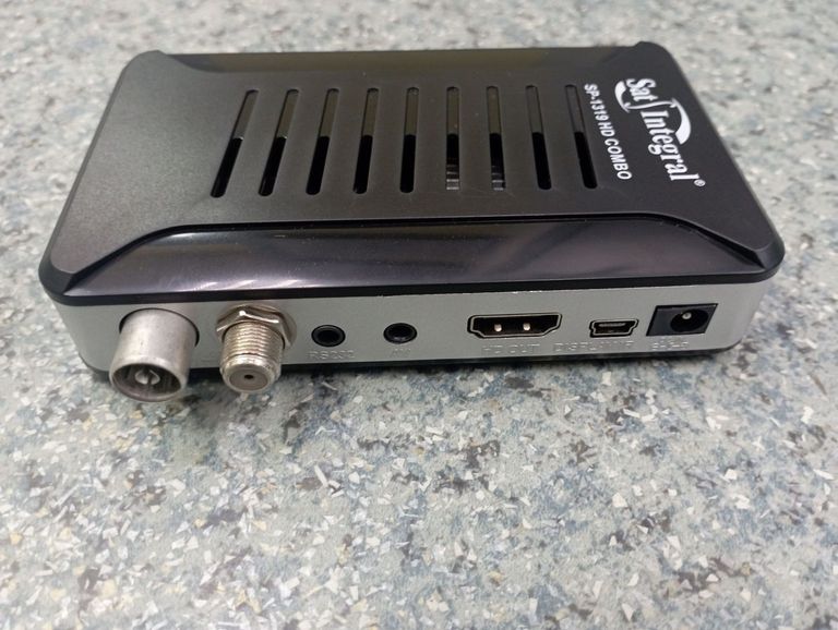 Дешево Sat-integral SP-1319 HD Combo з ломбарду