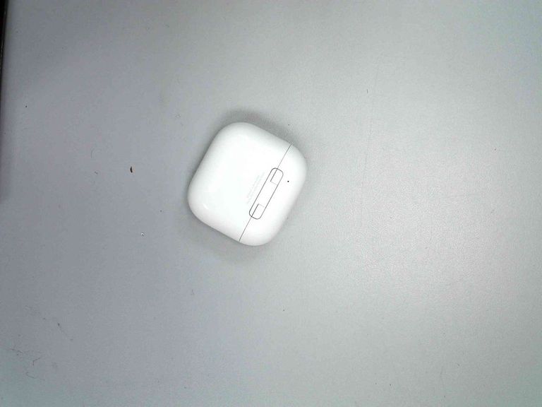 Дешиво Apple airpods 4 с ломбарда