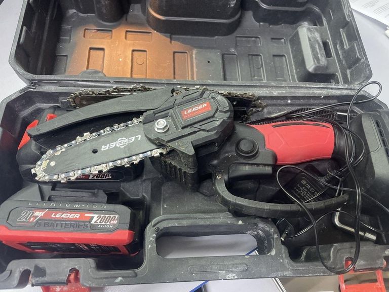 Купить Leader без моделі Б/У