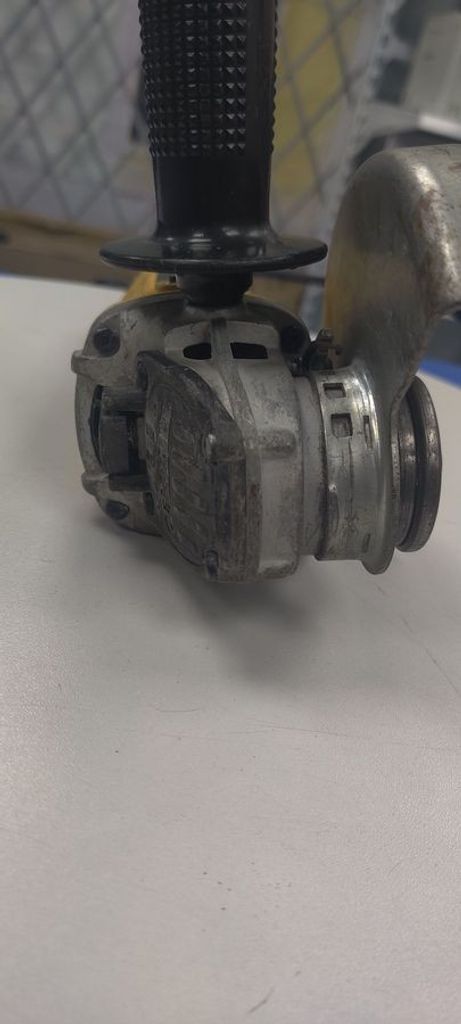 Dewalt DWE4057 Код:01-200802535. Изображение 9