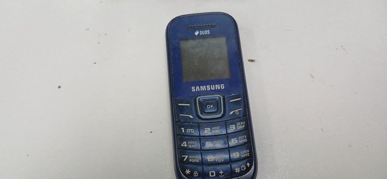 Купити Samsung e1202i duos Б/У