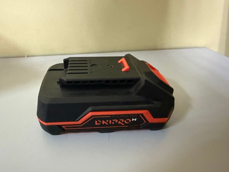 Дешево Dnipro-M cd-200 1акб 2ah зп з ломбарду