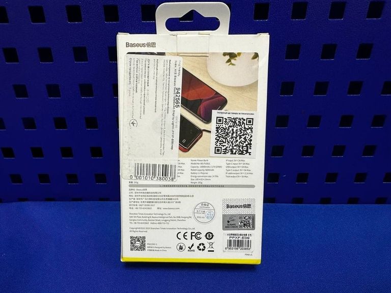 Дешиво Baseus 10000 с ломбарда