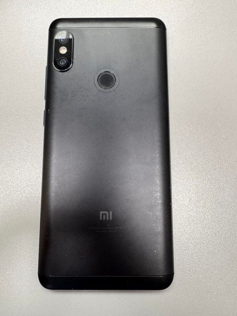 Купити Xiaomi Redmi Note 5 4/64GB Black Б/У