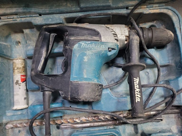 Объявление Makita HR4002 Б/У