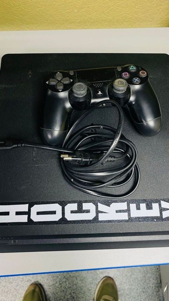 Объявление  Sony PlayStation 4 Slim 1TB Black Б/У