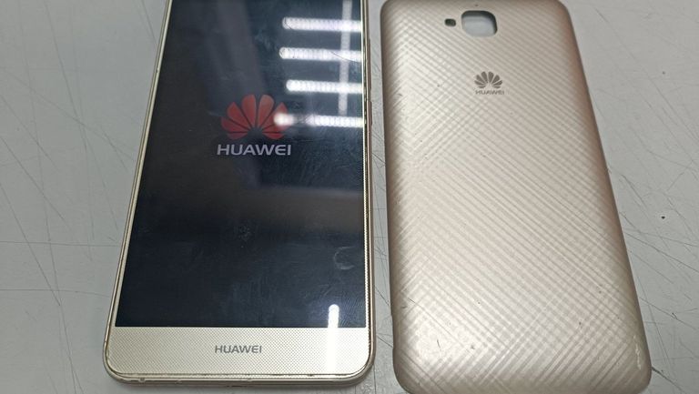 Дешево Huawei y6 pro 2/16gb з ломбарду