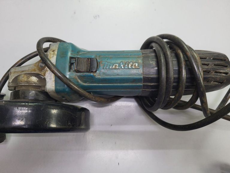 Купити Makita GA5030R Б/У
