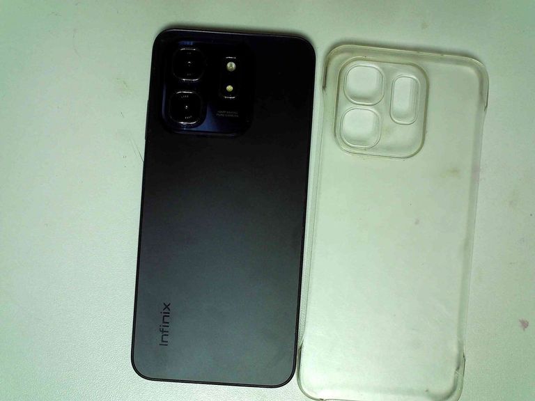 Дешиво Infinix hot 50i 4/128gb с ломбарда