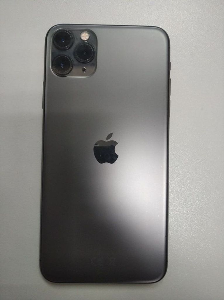 Купити Apple iphone 11 pro max 64gb Б/У