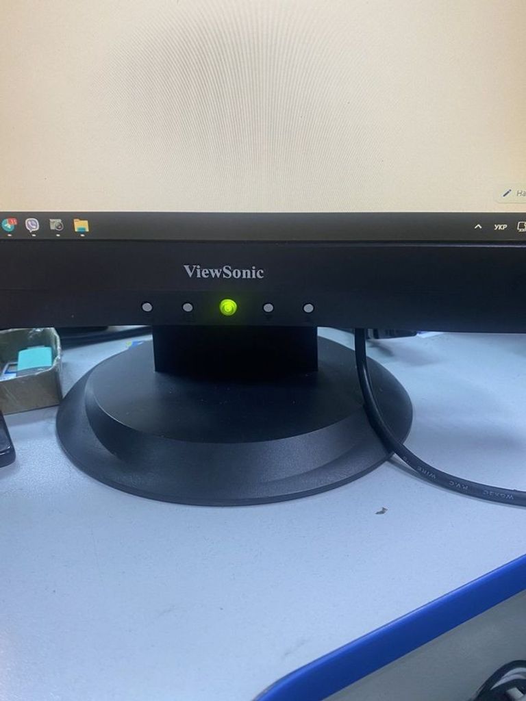 Дешево Viewsonic VA703B з ломбарду