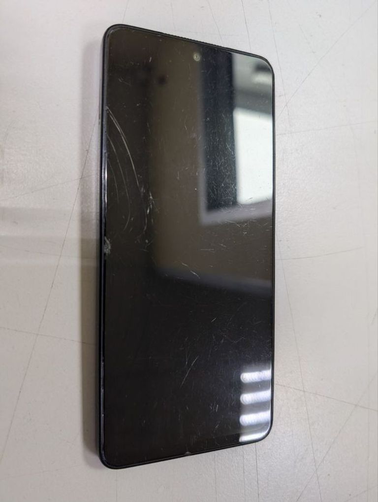 Дешево Tecno camon 19 6/128gb з ломбарду