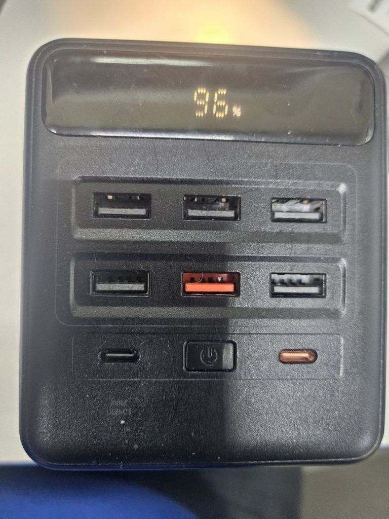 Оголошення Hoco db03 100000mah 22.5w Б/У