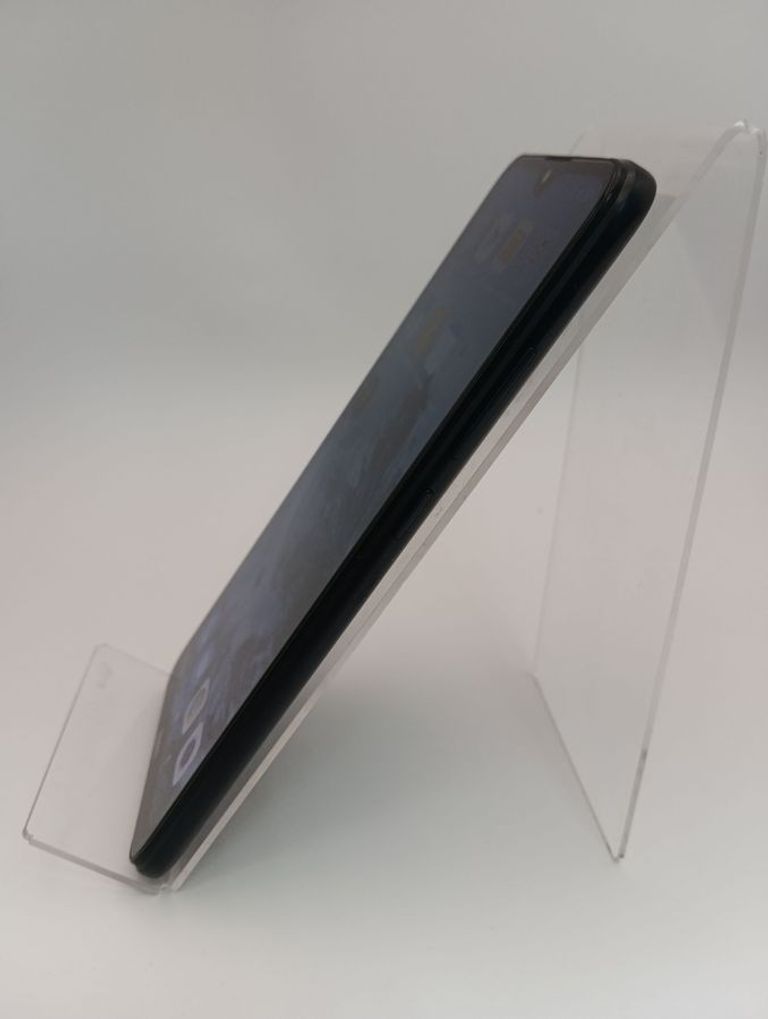 Дешево Xiaomi Redmi 8A 2/32GB Black з ломбарду