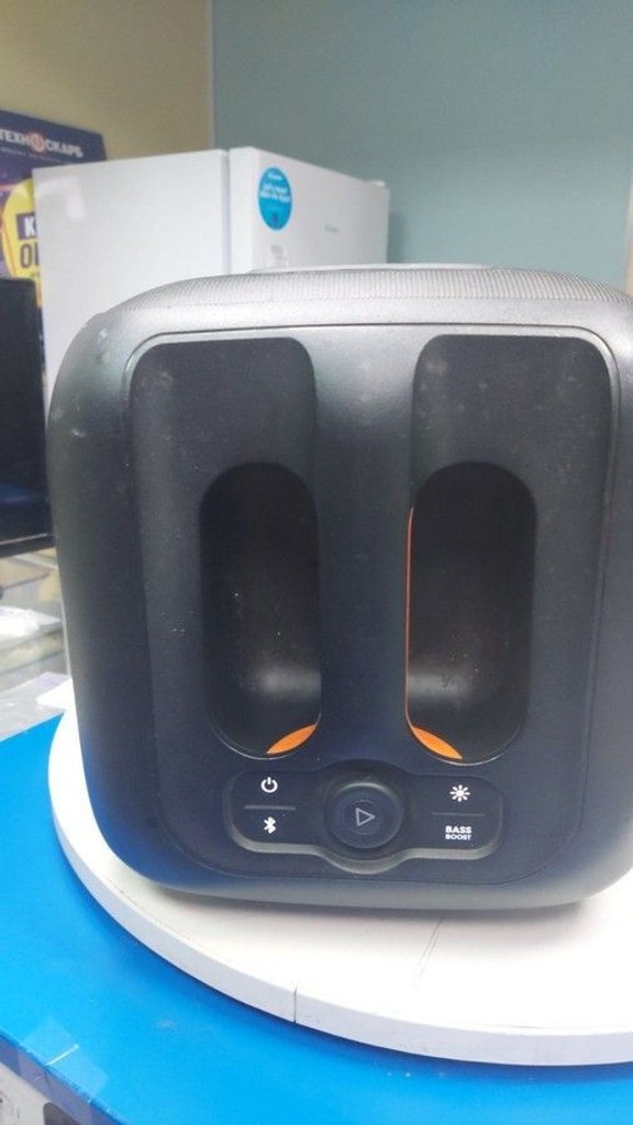 Дешево Jbl partybox encore essential з ломбарду