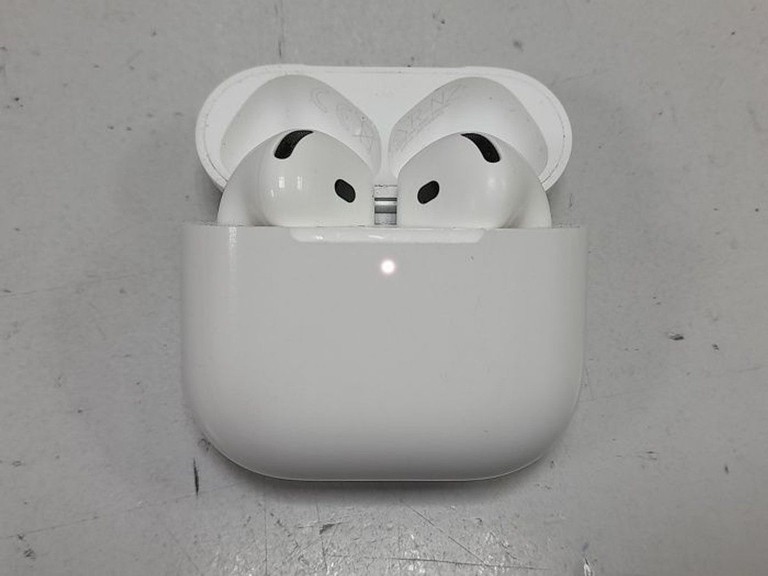 Купити Apple airpods 4 Б/У