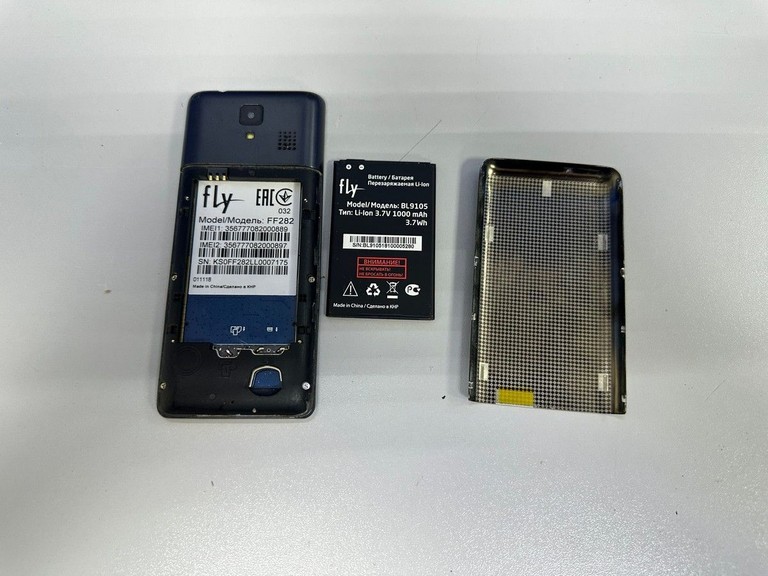 Дешево Fly FF282 Black з ломбарду