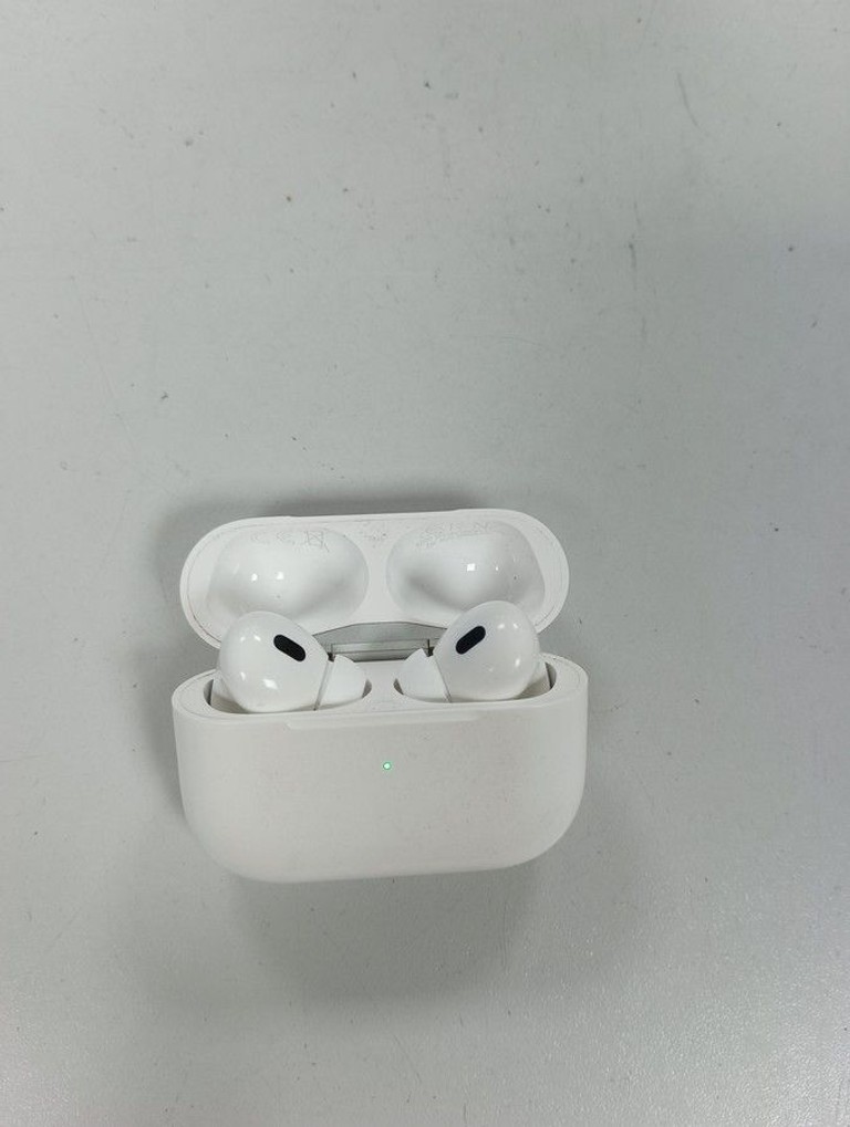 Купити Apple airpods pro 2nd generation magsafe Б/У