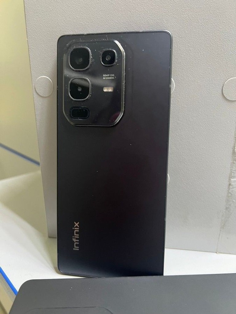 Дешиво Infinix Note 50 8/256GB Burgundy Red (4894947066405) с ломбарда