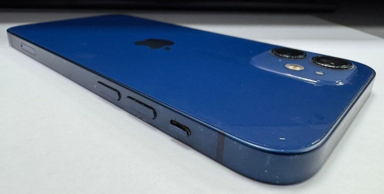 Apple iPhone 12 64GB (PRODUCT)RED Код:01-200989216. Изображение 6