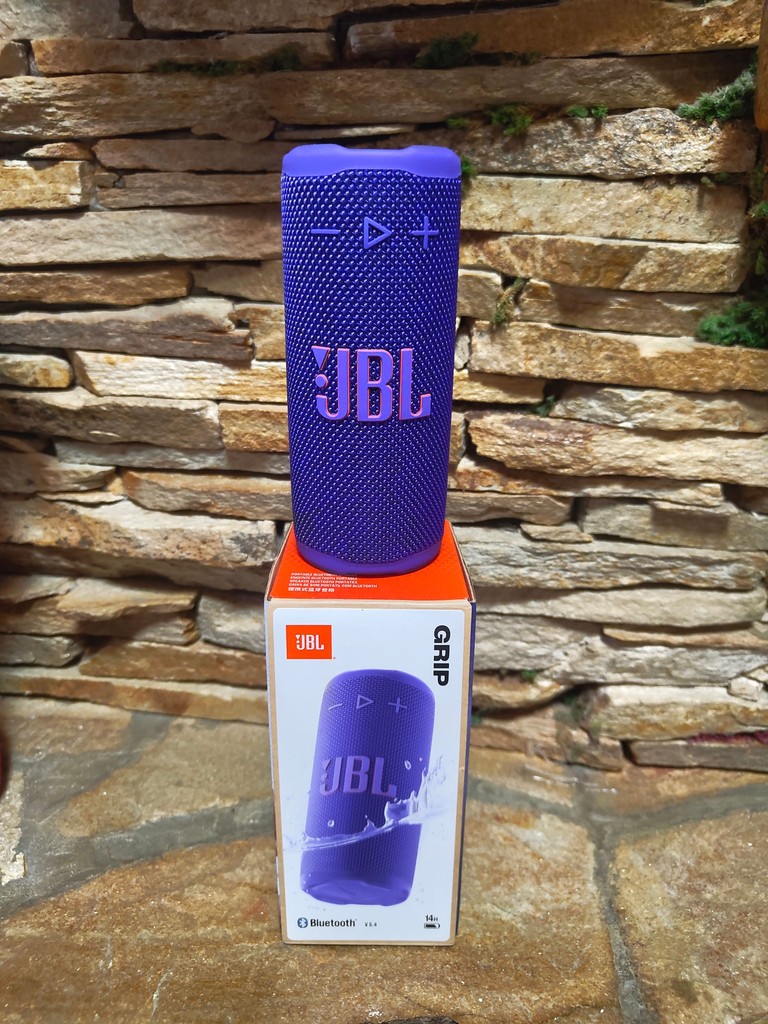 Купить Jbl grip Б/У