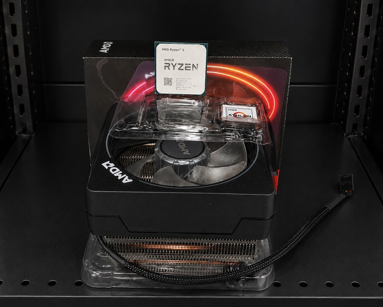 Купити Amd Ryzen 9 3900X (100-000000023) Б/У