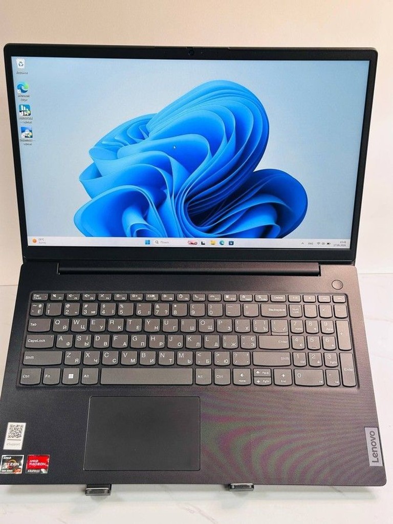 Купити Lenovo 15/ryzen 7 5825u ddr4/16gb ddr4/ssd 512 gb/*інтегрована Б/У