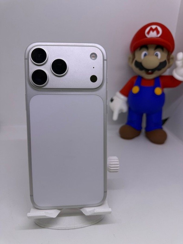Apple iPhone 17 Pro Max 256GB eSIM Silver (MFXG4) Код:01-201016378. Зображення 9