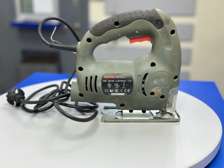 Дешиво Graphite 58G060 с ломбарда