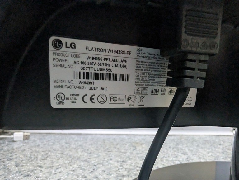 Дешиво Lg w1943ss с ломбарда
