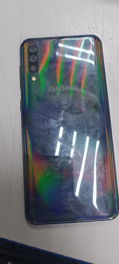 Купить Samsung galaxy a50 sm-a505fn 4/64gb Б/У