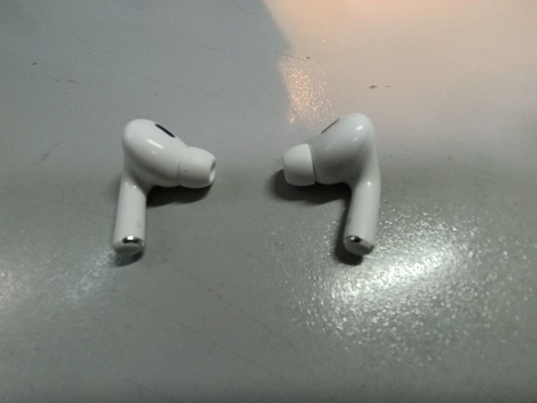 Apple airpods pro 2nd generation with magsafe charging case usb-c Код:01-201078614. Зображення 6