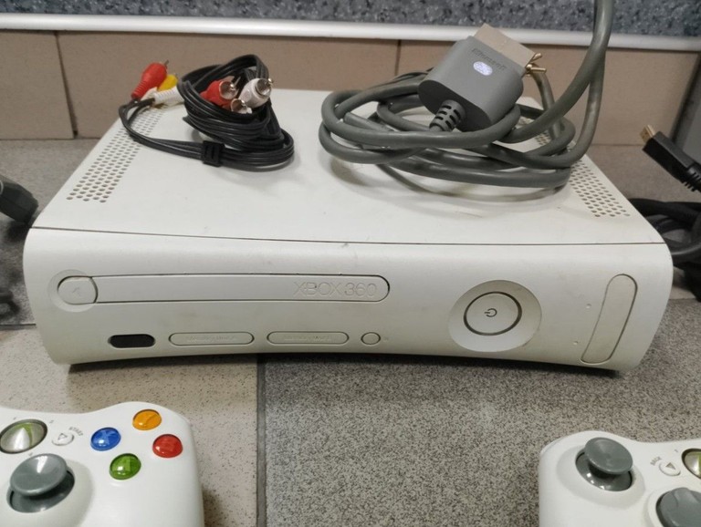 Microsoft xbox 360 console Код:01-201070790. Зображення 5