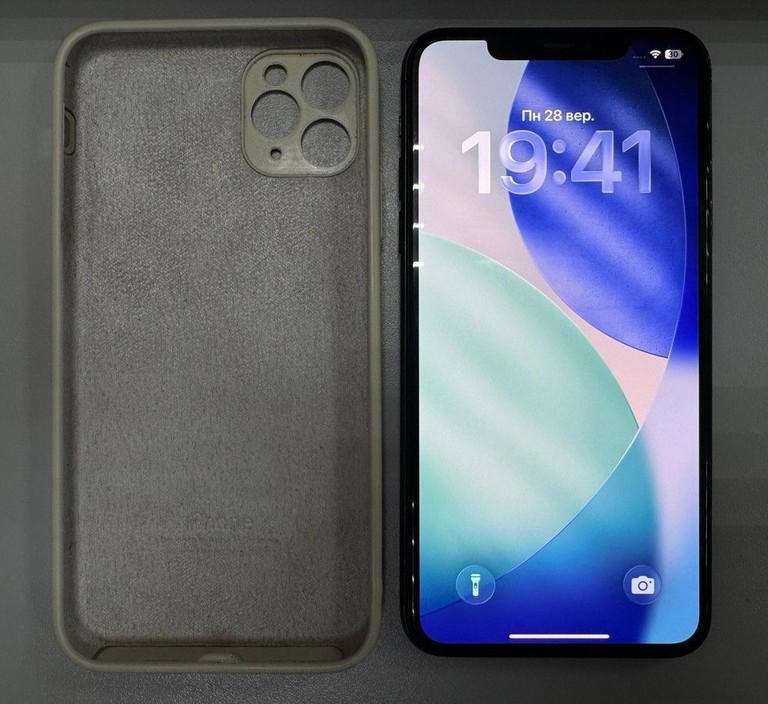 Купити Apple iphone 11 pro max 64gb Б/У