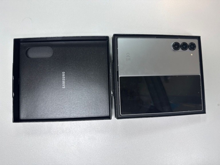 Дешево Samsung galaxy fold6 12/512gb з ломбарду