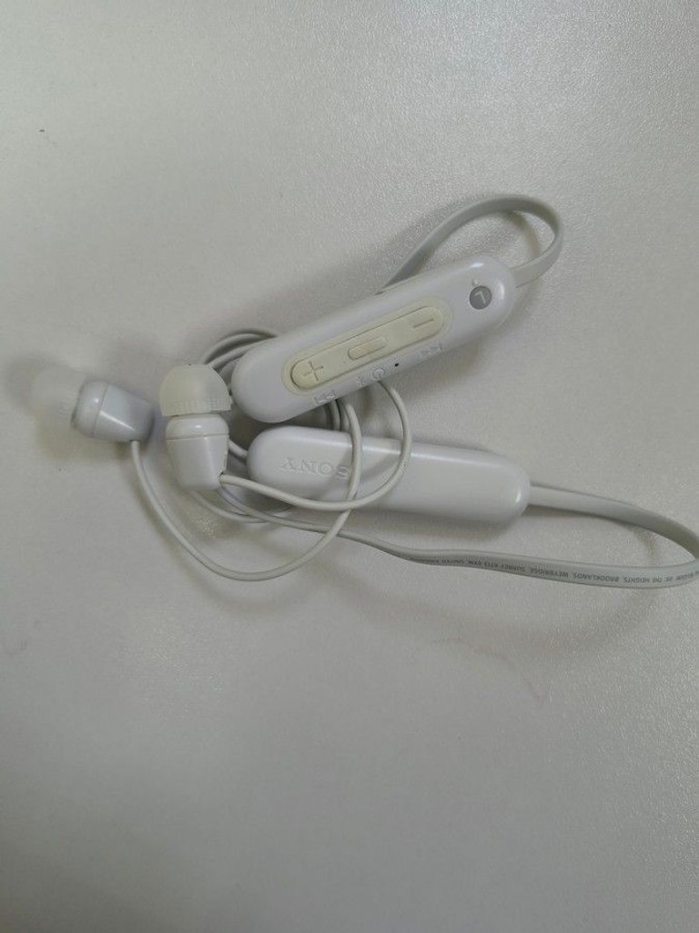Купити Sony wi-c100 Б/У