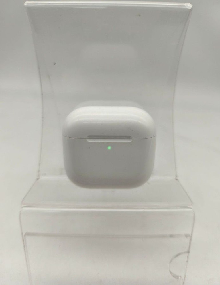 Дешиво Apple airpods 4 with active noise cancellation с ломбарда