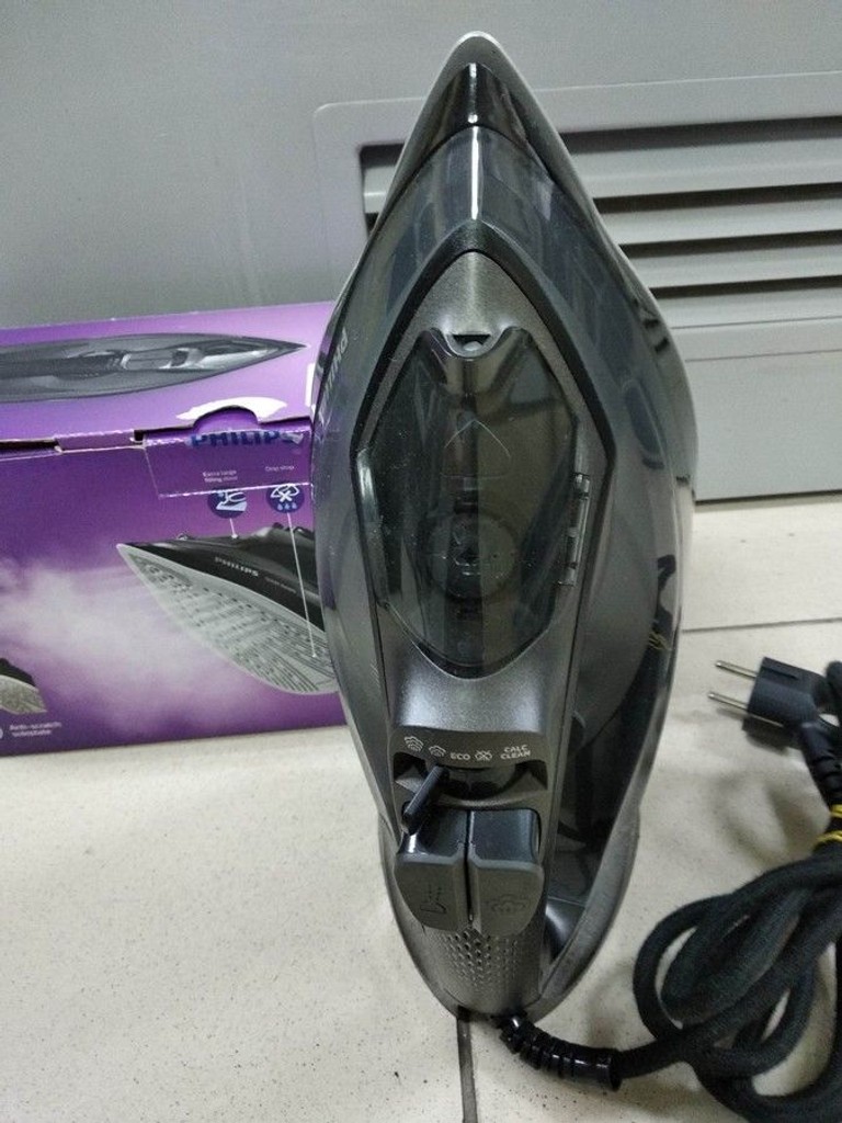 Дешиво Philips 5000 Series DST5040/80 с ломбарда