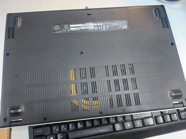 Дешиво Acer 15/core i5-1235u ddr5/16gb ddr5/ssd 512 gb/*інтегрована с ломбарда