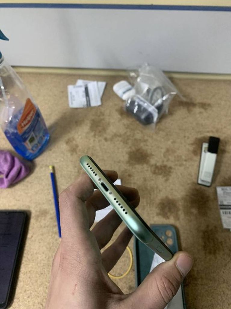 Розпродаж Apple iphone 11 64gb, продавець Техноскарб