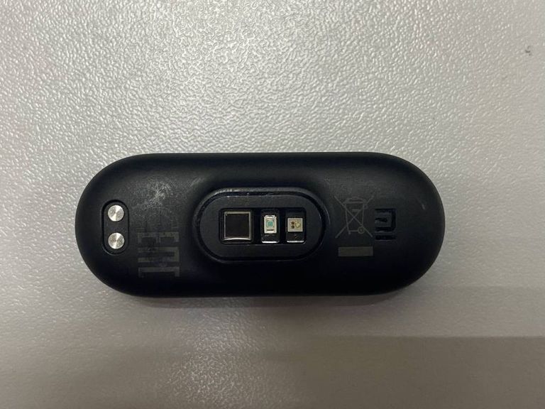 Оголошення Xiaomi mi band 6 Б/У