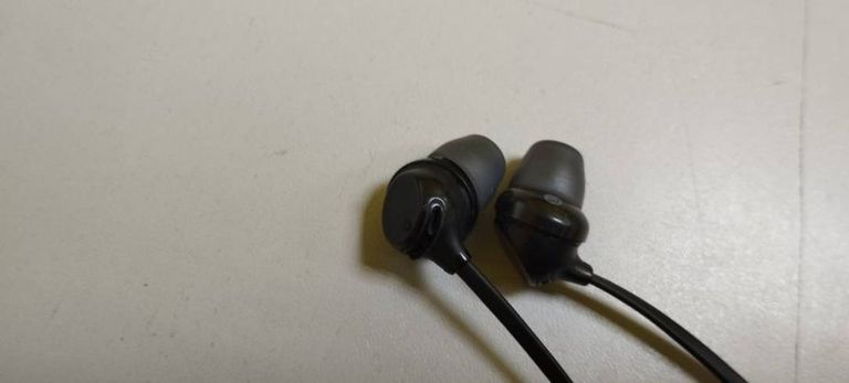 Оголошення Sony wi-xb400 Б/У