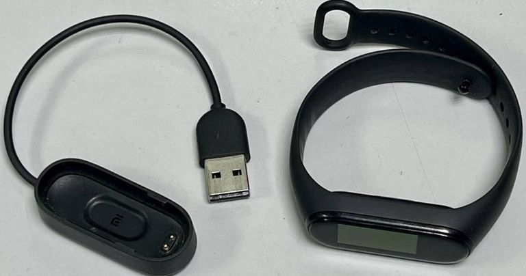 Купити Xiaomi Mi Smart Band 4 Black Б/У
