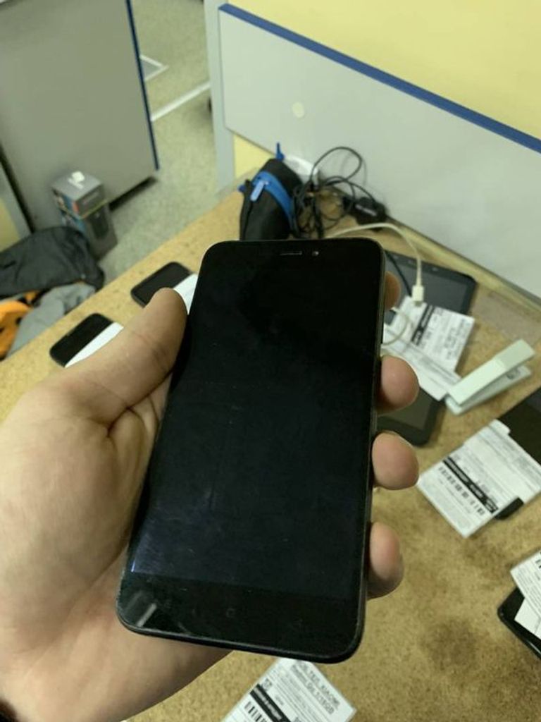 Дешиво Xiaomi redmi go 1/16gb с ломбарда